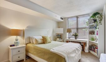 5000 BATTERY Ln 202, Bethesda, MD 20814