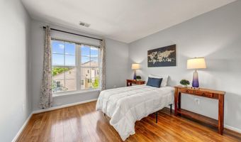 44136 SHADY GLEN Ter, Ashburn, VA 20147