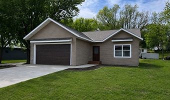 828 Spark Ave, Albert Lea, MN 56007
