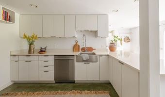 30-40 Fawn Ln, Accord, NY 12404