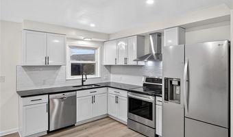 8664 Louise Ave, Allen Park, MI 48101