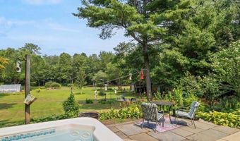 133 Old Mill Rd, Charlestown, RI 02813