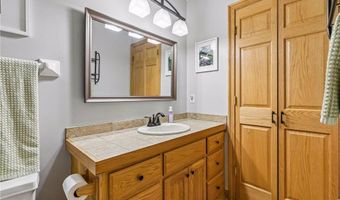 13927 Herald Ct, Apple Valley, MN 55124