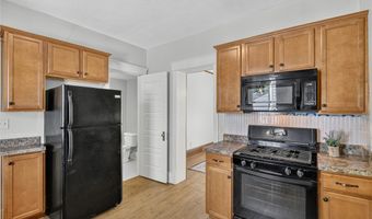 405 Silver St, Akron, OH 44303