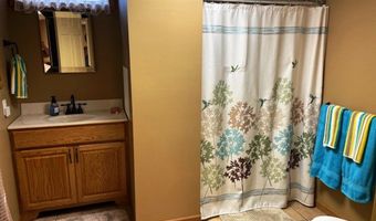 16 HIGHLAND Dr, Albion, PA 16401