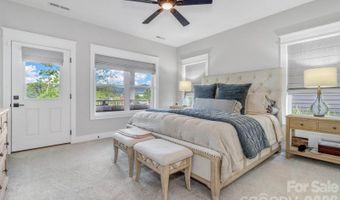 136 Ellis Ln, Arden, NC 28704