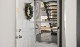 1630 SE Tempest Dr 10, Bend, OR 97702