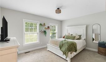 450 Hartville Rd, Atwater, OH 44201