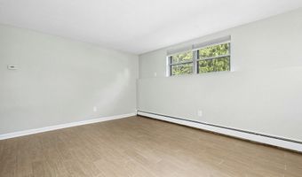 1 Town House Ln 6, Acton, MA 01720