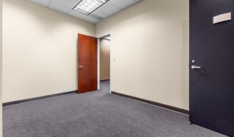 174 Clarkson Rd, Ballwin, MO 63011