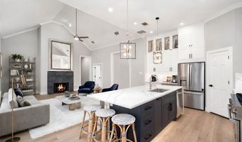 905 Rolling Meadows Ct, Allen, TX 75013