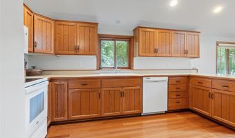 7997 Meades Addn Dr SE, Alexandria, MN 56308