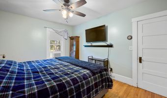 788 Union St, Bangor, ME 04401