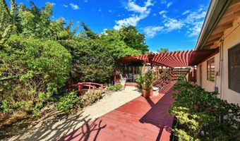 2050 Oak Hill Dr, Escondido, CA 92027