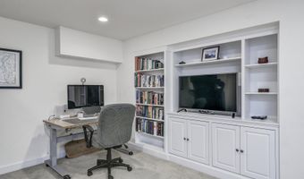 6007 WELBORN Dr, Bethesda, MD 20816