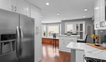 7460 CROSS GATE Ln, Alexandria, VA 22315