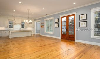 8 Crossbow Rd, Bluffton, SC 29910