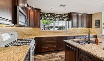 168 Sarah Victoria Dr, Belle Chasse, LA 70037