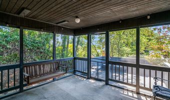 203 W GLENDALE Ave, Alexandria, VA 22301
