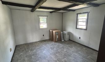 710 N Jackson St, Andrews, IN 46702
