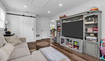 511 Line Rd, Aberdeen, NJ 07747