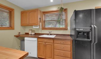 86680 TERRITORIAL Hwy, Veneta, OR 97487