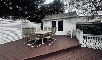 53 Coolidge Ave, Amity Harbor, NY 11701
