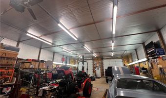 516 Chestnut Ridge Rd, Amwell, PA 15301