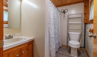 4783 Hinman Settler Rd, Brownington, VT 05860