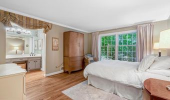 3602 SOUTH Pl #2, Alexandria, VA 22309