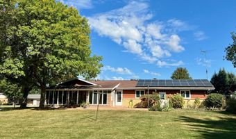 519 SE 13th, Dyersville, IA 52040