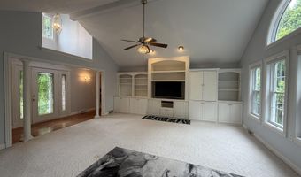 206 Meadow Ridge Dr, Bardstown, KY 40004