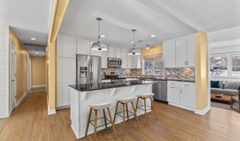 1021 Fremont St, Anoka, MN 55303