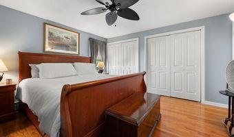 135 Liberty St 135, Clinton, CT 06413