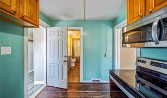 6327 Bales Ct, Ashtabula, OH 44004