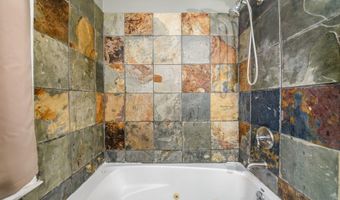 1810 Ashland Ave, Columbus, OH 43212