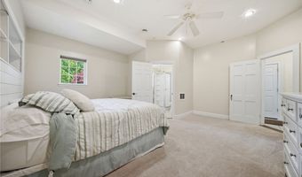 1400 Overlook Dr, Ashtabula, OH 44004