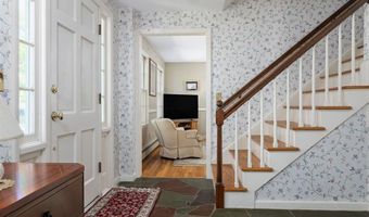 58 Sycamore Dr, East Greenwich, RI 02818