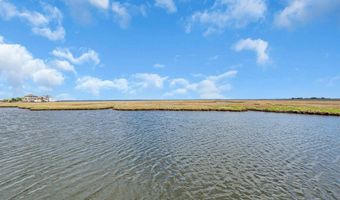 265 Cypress Dr, Bayville, NJ 08721