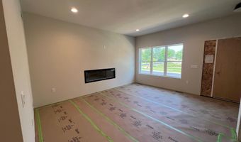 2813 Crinkle Root Dr, Fitchburg, WI 53711