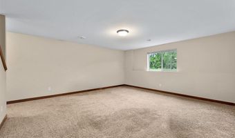 2544 Avery Ln, Altoona, WI 54720