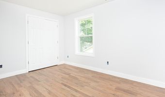 70 Northfield Dr, Bridgeport, CT 06606