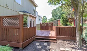 1048 Oak Glen Cir, Ballwin, MO 63021