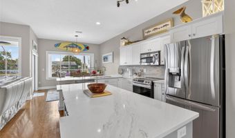 806 EAGLE Ln, Apollo Beach, FL 33572