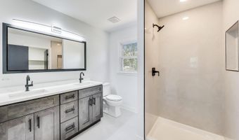 6 S Donald Ave, Arlington Heights, IL 60004