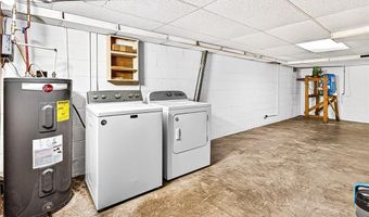 1348 Henley Dr, Asheboro, NC 27205