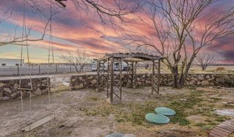 32 CIELO DORADO Dr, Anthony, NM 88021
