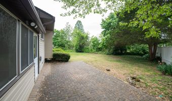 540 Sherman Ave, Belford, NJ 07718
