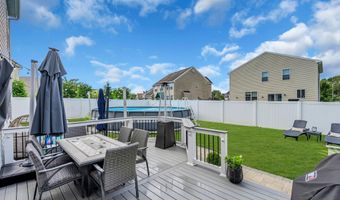 9 Cape Cod Ave, Barnegat, NJ 08005