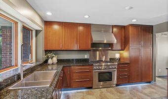 5557 N Territorial Rd, Ann Arbor, MI 48105